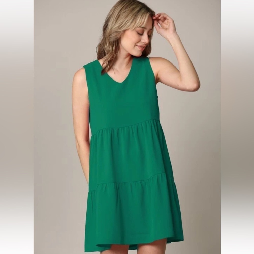 Lock & Love Sleeveless Tiered Tunic Dress Green V-Neck Ladies Size M NWT